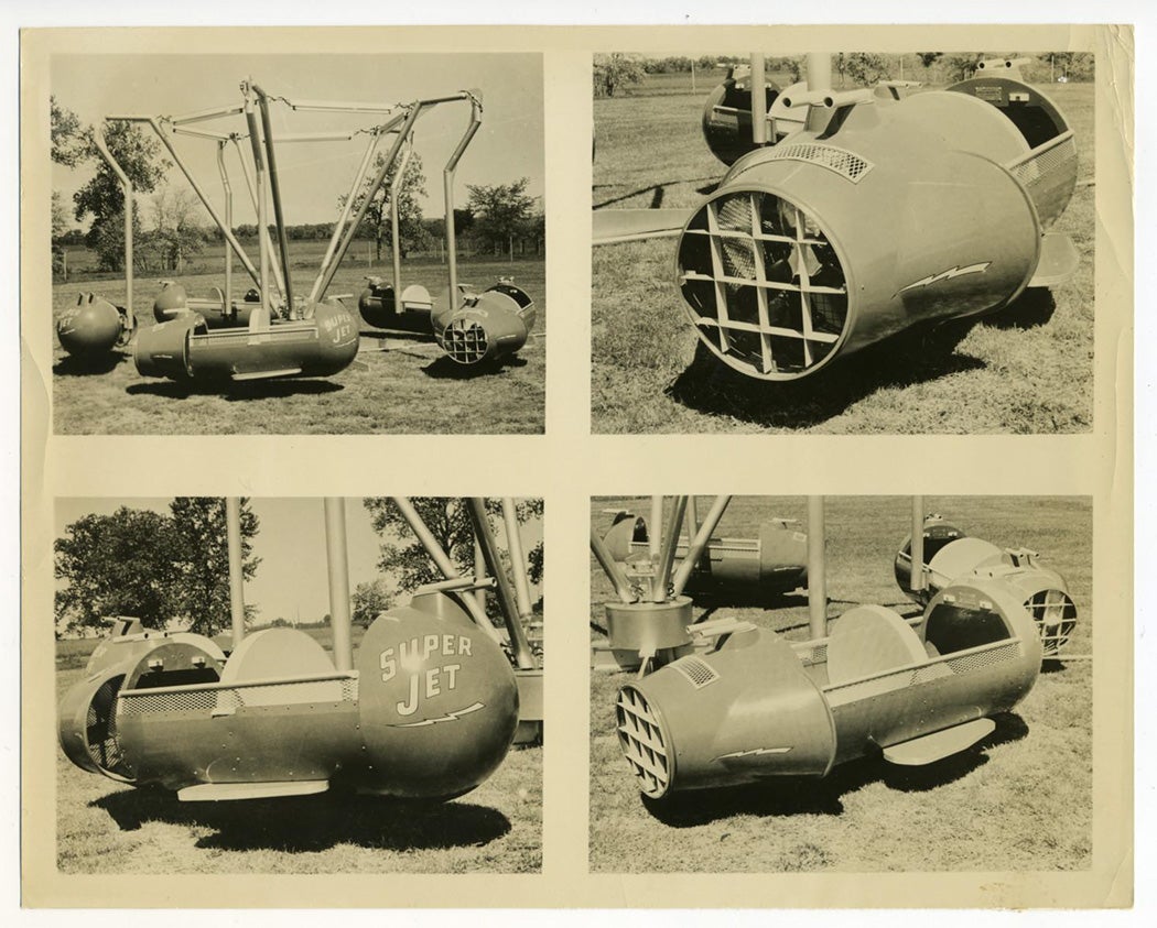 Four photographs of the "Super Jet" ride.